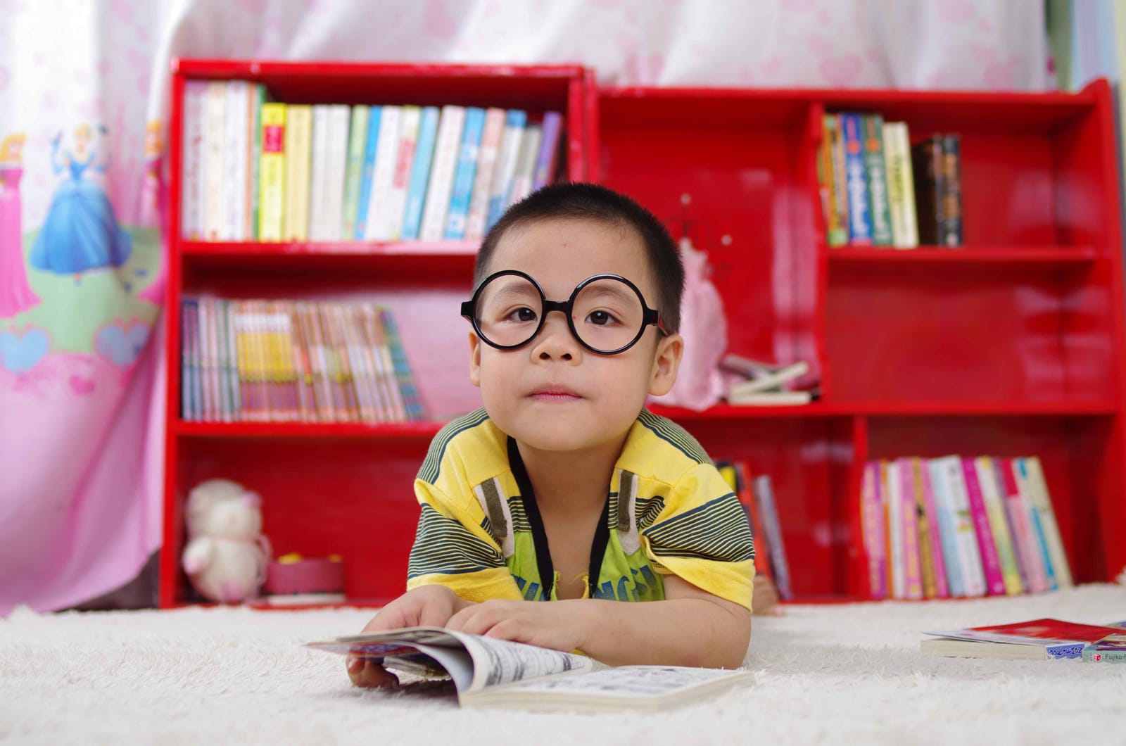 High IQ and Autism: Twice-Exceptional Traits, Gifted Profiles & Signs to Know